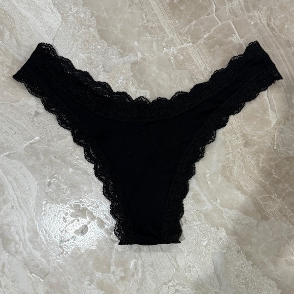 NWT Victoria's Secret Dream Angels Lace-Trim Brazilian Panty Black (Size XS) - Picture 5 of 7
